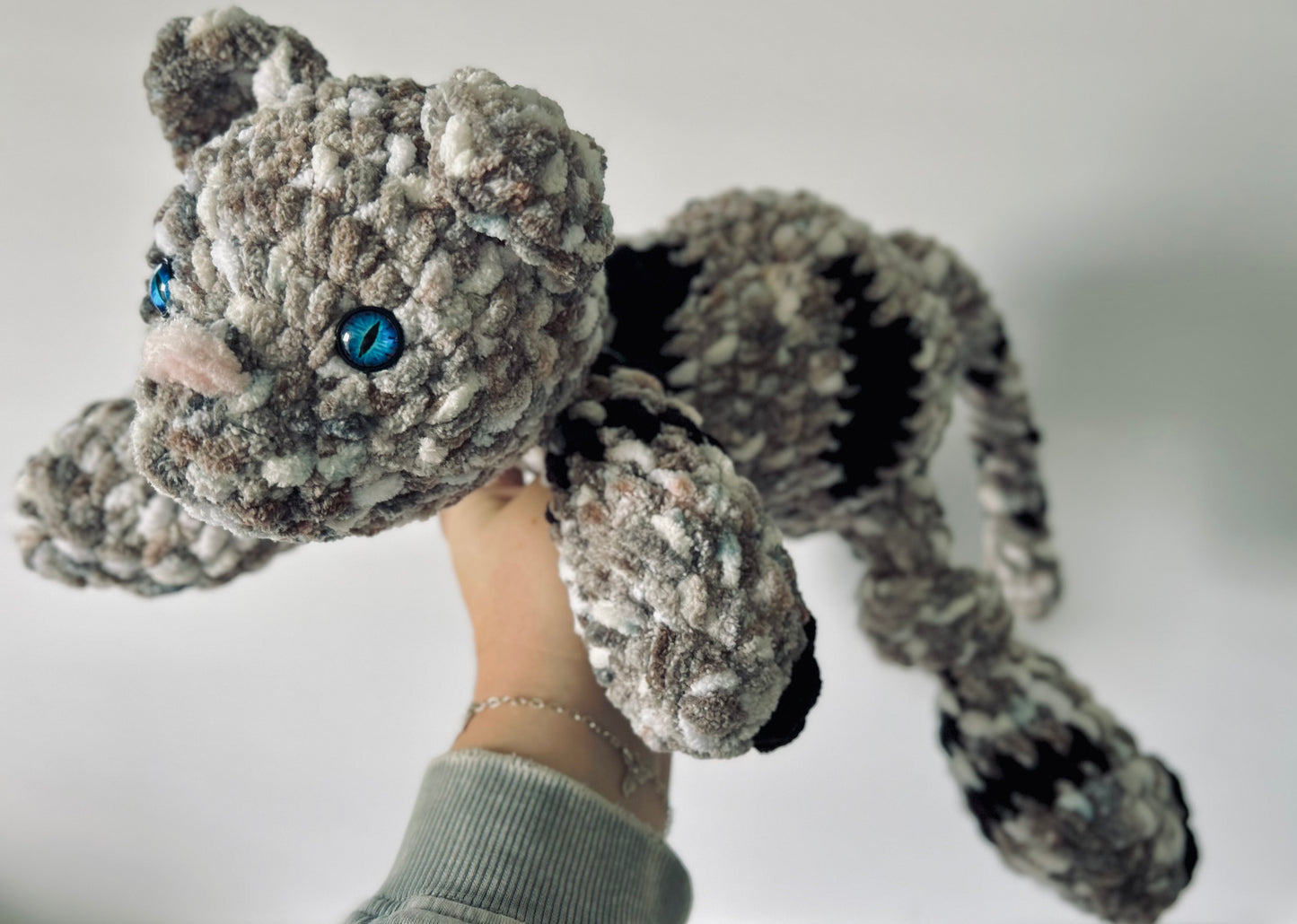 Karma Cat - Knotted Crochet Plushie